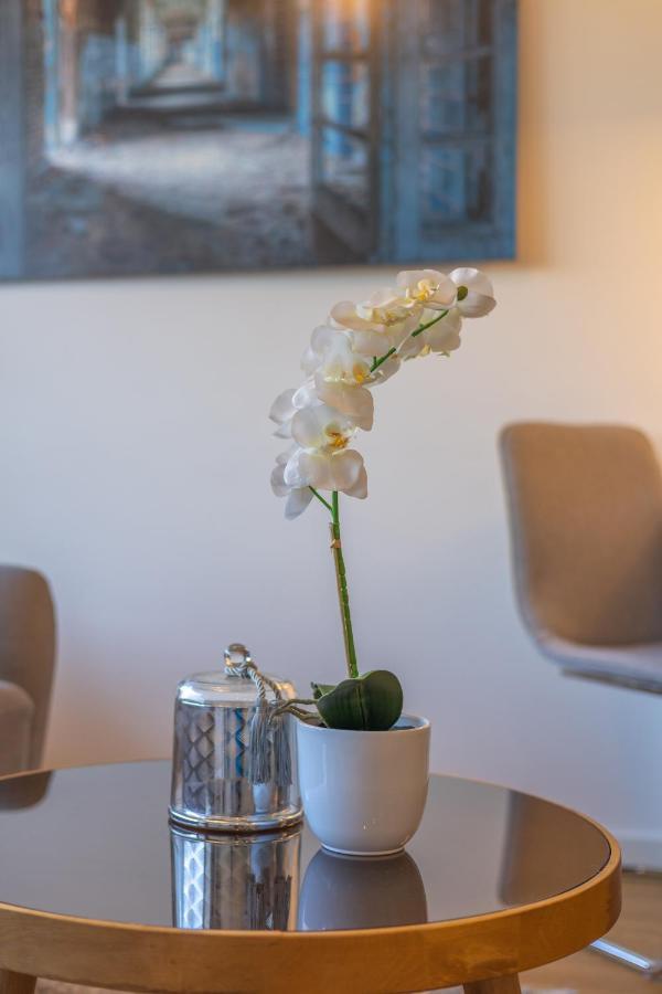 Appartement Sweethome - Business Mit Kuche Und Balkon